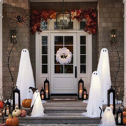 Hallowy™  Ghosts Glow Wreath